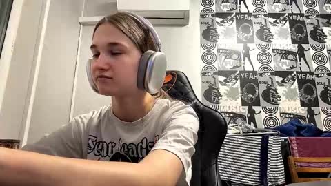 Helgi online show from 11-25-25, 03:01