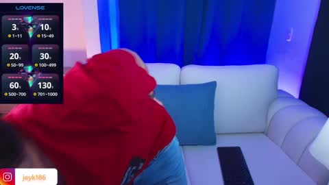 Snapshot of jey_keler chatting on 10-18-25, 01:52 jey keler online show from 10-18-25, 01:52