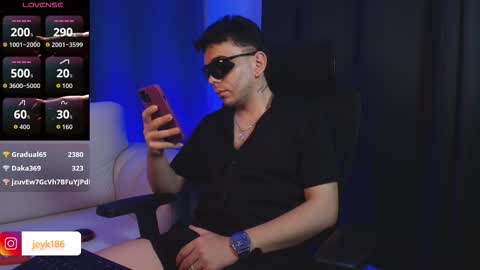 Snapshot of jey_keler chatting on 12-05-25, 11:08 jey keler online show from 12-05-25, 11:08