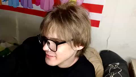 Snapshot of jeycob_ice chatting on 02-25-26, 07:23 jeycob ice online show from 02-25-26, 07:23