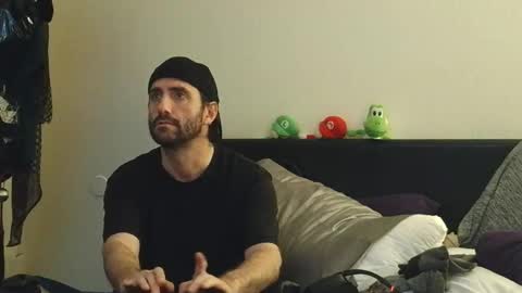 FoxHunter1 online show from 11-19-25, 04:01