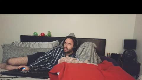 FoxHunter1 online show from 11-21-25, 10:41