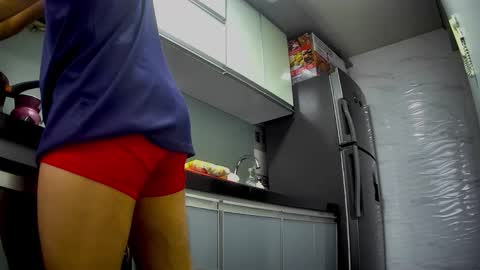 Snapshot of jhacks28 chatting on 12-17-25, 10:16 jhacks28 online show from 12-17-25, 10:16