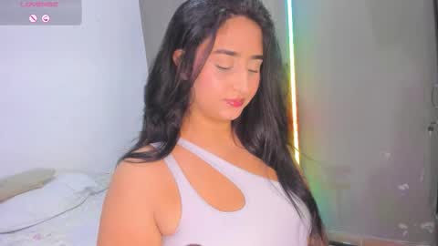 jhackelin  My independent account online show from 10-21-25, 01:50