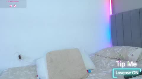 jhackelin  My independent account online show from 01-11-26, 10:15