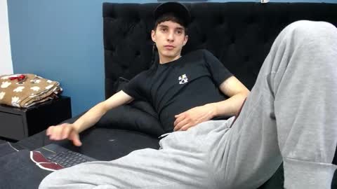 Jheampiero online show from 11-05-25, 02:06