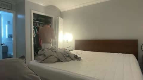 Snapshot of jhfromqueens chatting on 11-11-25, 02:33 jhfromqueens online show from 11-11-25, 02:33