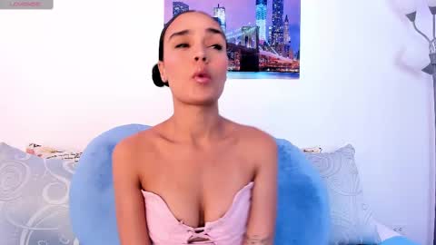 Jhoana  online show from 01-23-25, 05:31