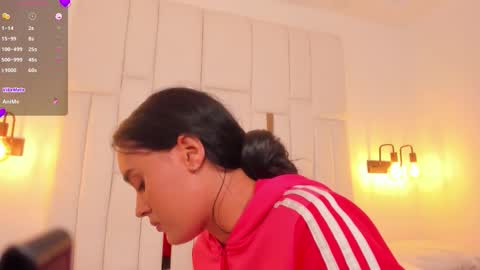 Jhoana  online show from 10-25-25, 02:02