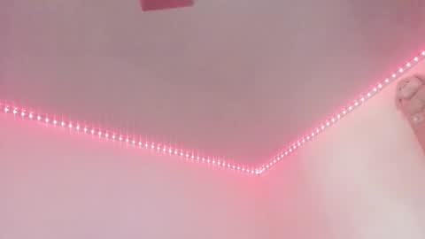 Snapshot of jhoanatrans22 chatting on 10-27-25, 04:55 jhoanatrans22 online show from 10-27-25, 04:55