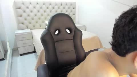 jhoanleandro online show from 10-28-25, 04:49