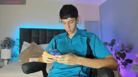 Jhon online show from 11-18-25, 03:05