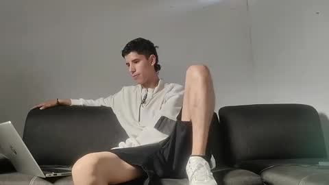 Snapshot of jhongrey2 chatting on 12-11-24, 08:18 jhon online show from 12-11-24, 08:18