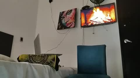 Snapshot of jhongrey2 chatting on 01-17-25, 08:44 jhon online show from 01-17-25, 08:44