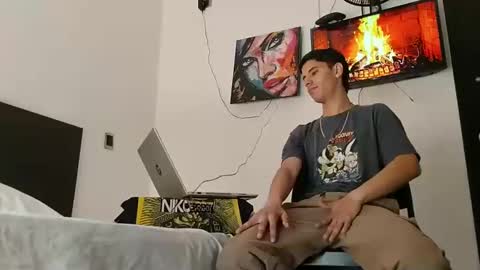 Snapshot of jhongrey2 chatting on 01-30-25, 03:19 jhon online show from 01-30-25, 03:19