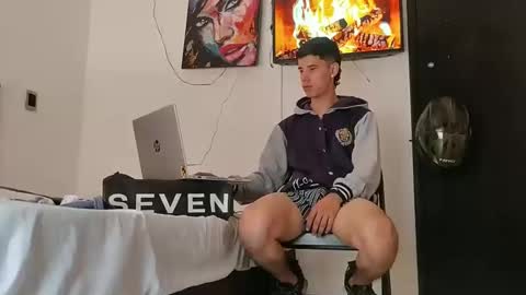 Snapshot of jhongrey2 chatting on 02-07-25, 03:08 jhon online show from 02-07-25, 03:08