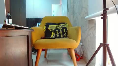 Snapshot of jhongrey2 chatting on 09-29-25, 07:30 jhon online show from 09-29-25, 07:30