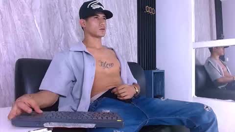 Snapshot of jhonn_rhyss chatting on 03-01-26, 07:27 Jhon online show from 03-01-26, 07:27