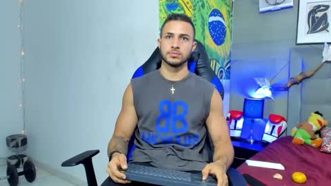 Snapshot of jhonny_flames7 chatting on 11-02-25, 04:04 jhonny online show from 11-02-25, 04:04