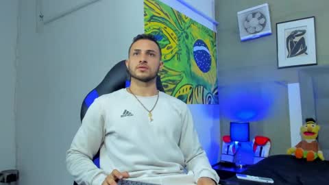 Snapshot of jhonny_flames7 chatting on 11-07-25, 11:49 jhonny online show from 11-07-25, 11:49