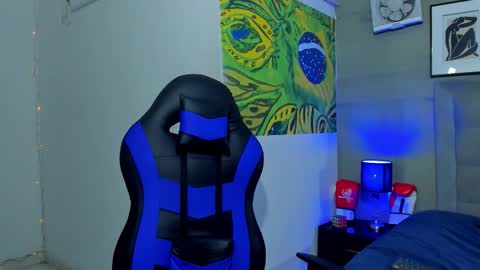 Snapshot of jhonny_flames7 chatting on 11-21-25, 05:06 jhonny online show from 11-21-25, 05:06