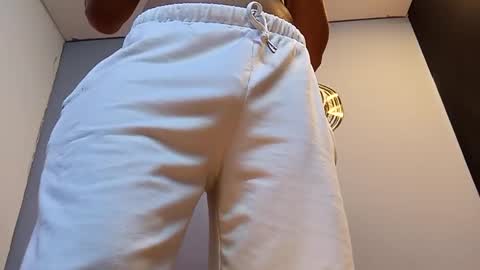 jhonny_thes28 online show from 10-22-25, 06:51