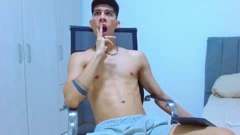 jhony_sex3 online show from 10-17-25, 06:49