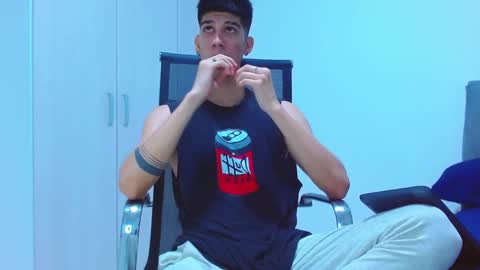 jhony_sex3 online show from 11-01-25, 02:46