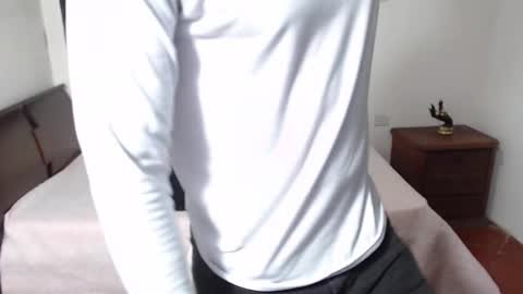 Snapshot of jhors__collens chatting on 10-25-25, 04:09 Jhors online show from 10-25-25, 04:09