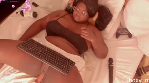 Hello iam hoxy ready to get wet online show from 02-28-25, 03:04