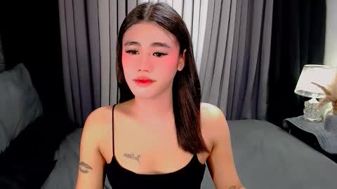 jhuliana_and_charles_room online show from 11-18-25, 05:01