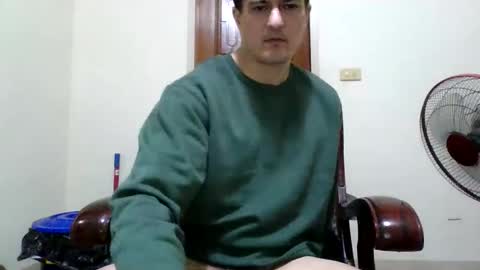 Snapshot of jhwozy chatting on 12-14-24, 09:13 jhwozy online show from 12-14-24, 09:13