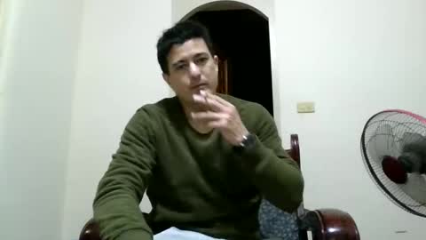 Snapshot of jhwozy chatting on 12-15-24, 10:50 jhwozy online show from 12-15-24, 10:50