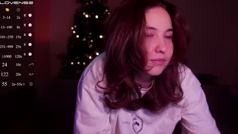 jia_lisaa online show from 12-20-25, 09:27