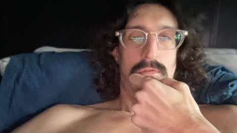 Snapshot of jiggz1986 chatting on 04-03-26, 08:12 Jigz1986 online show from 04-03-26, 08:12