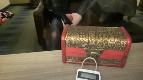 Snapshot of jillianfcktoy chatting on 02-21-26, 04:35 JillianFcktoy online show from 02-21-26, 04:35