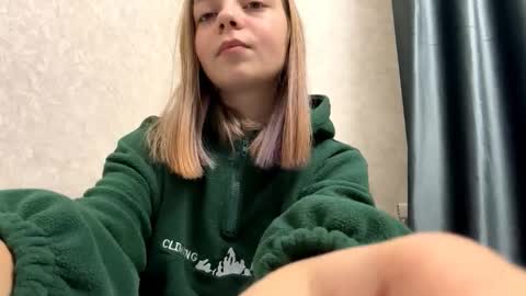 Snapshot of jimmiesobczynski chatting on 10-15-25, 04:07 Steff online show from 10-15-25, 04:07