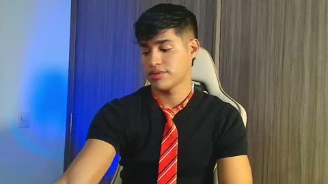 Snapshot of jimmy_leeh_ chatting on 11-06-25, 03:51 Jimmy Leeh online show from 11-06-25, 03:51