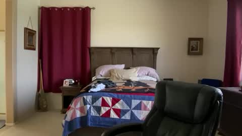 Dad of Three online show from 11-17-25, 07:30