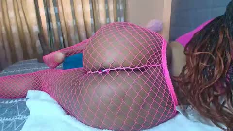 Snapshot of jinglefancypuff chatting on 11-02-25, 08:06 jinglefancypuff online show from 11-02-25, 08:06