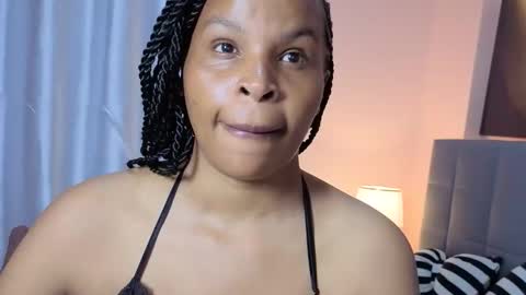 Snapshot of jinglefancypuff chatting on 11-09-25, 08:45 jinglefancypuff online show from 11-09-25, 08:45