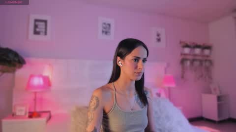 Jinx  online show from 12-22-25, 02:58