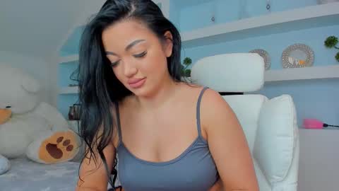 Juliee online show from 10-15-25, 08:03