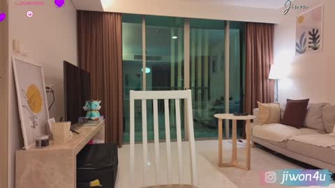 Snapshot of jiwon4u chatting on 01-12-25, 12:55 Jiwon online show from 01-12-25, 12:55