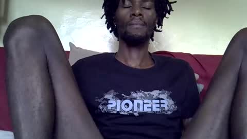 Snapshot of jkings_ chatting on 10-29-25, 07:54 King online show from 10-29-25, 07:54