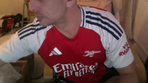 Snapshot of jknolez chatting on 11-23-25, 03:45 Benjamin Cuckington online show from 11-23-25, 03:45