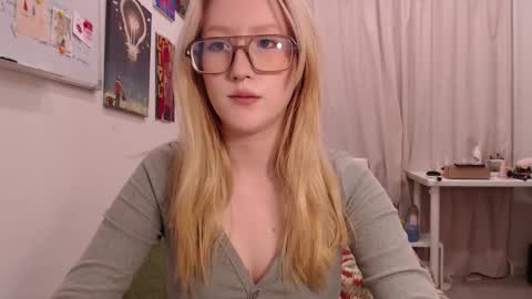joan_kiss online show from 09-08-25, 03:22