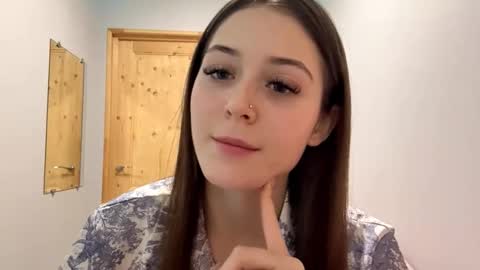 Adel online show from 01-08-26, 07:16