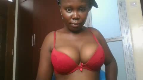 Snapshot of joankein_255 chatting on 11-19-25, 05:51 varl online show from 11-19-25, 05:51