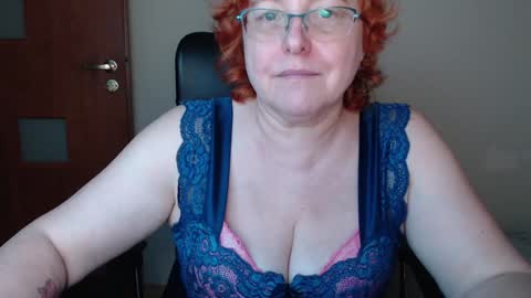 Joanna and Greg online show from 12-12-24, 01:06